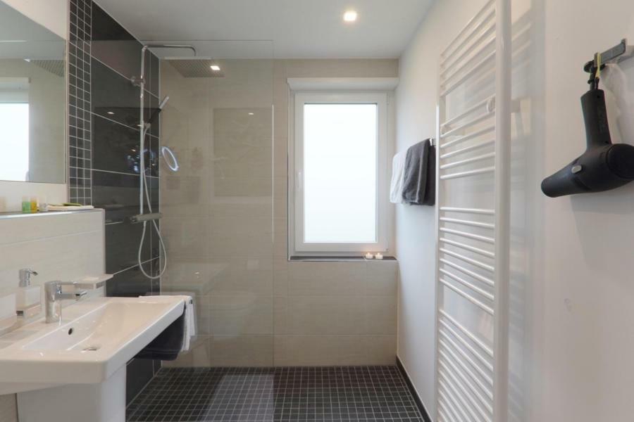 Ferienwohnung Welcome Mit Seeblick Шалкенмерен Екстериор снимка